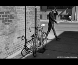 DEUX CÔTÉS DE LA RUE