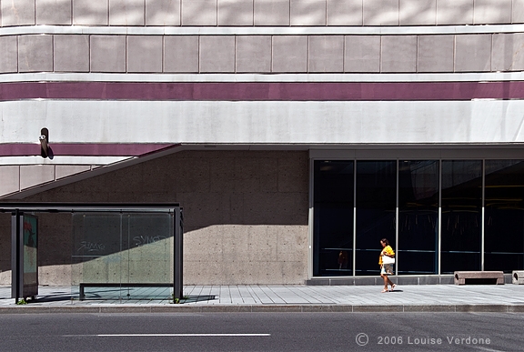 En passant du jaune et du violet